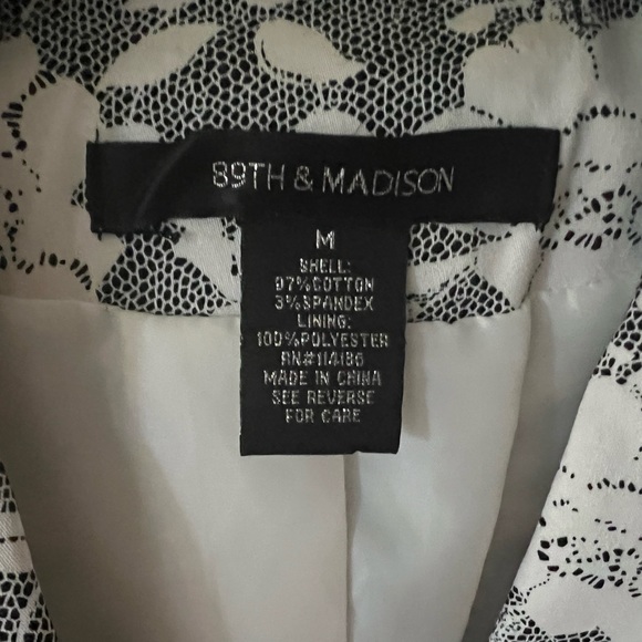 Women’s Blazer - Picture 3 of 4